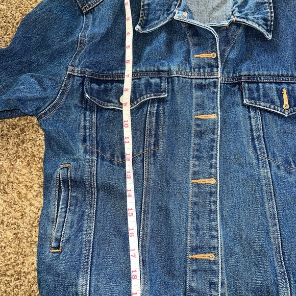 Bill Bass Medium Vintage Jean Jacket. Button down, long sleeves adjustable waist - Picture 8 of 12